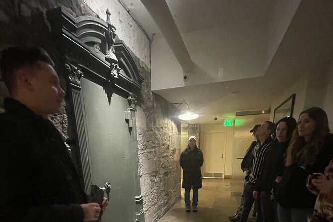 Dark Side of Denver Ghost Tours - Guide styles: why people remember the stories