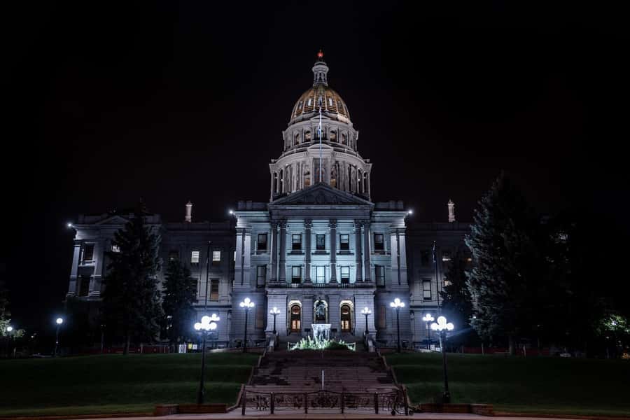 Denver: Denver Terrors Guided Ghost Tour - The Colorado State Capitol stop: eerie halls and quick entry