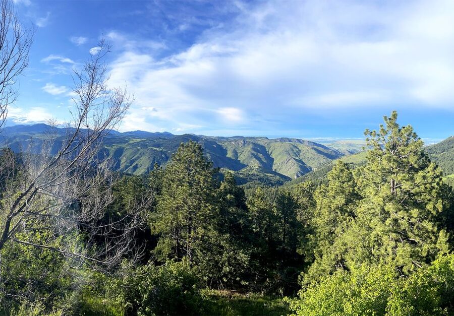 Denver: Get High on a Mountain Tour with Sunset Views - Red Rocks Park and the Amphitheater: The Main Event at Golden Hour