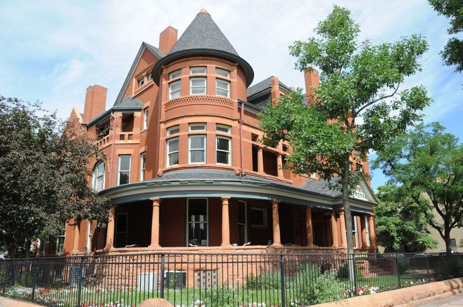 Denver: History and Architecture Walking Tours - Quality Hill’s architectural lineup: Governor’s, Malo, and Zang Mansions