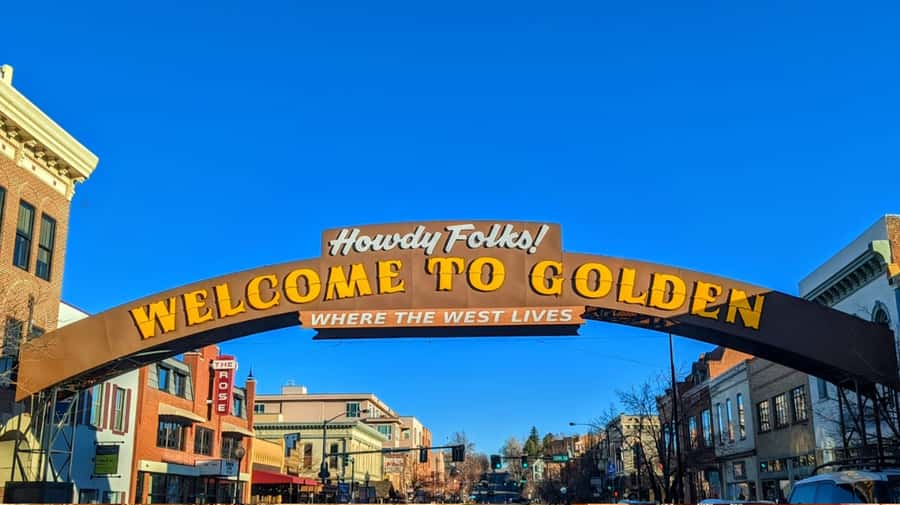 Denver: Red Rocks and Beyond Tour - The guide makes the day: fun stories, safer driving, better photos