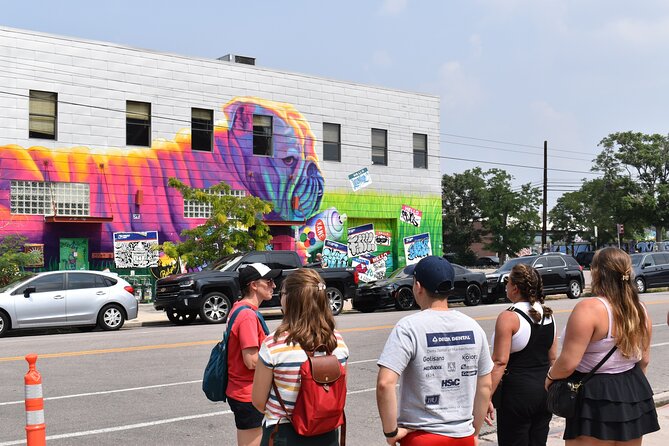 Denver: Street Art, Murals, and Graffiti Private Walking Tour - Street Art With Context in RiNo and Five Points
