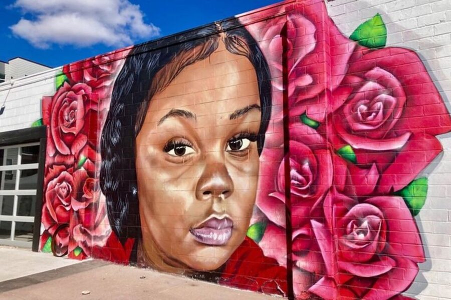 Denver Street Art & Murals Tour + Brewery Visit/Beer Tasting - Denver Central Market meetup: where the tour starts and why it matters