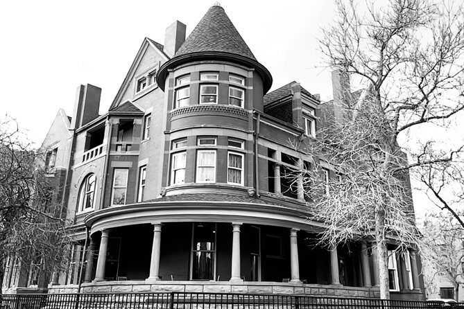 Drinks Included-Twilight Ghost Tour with a Boozy Twist - Meeting at 901 Sherman St: Timing, Footwear, and the Restroom Reality