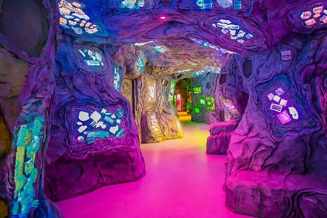 Meow Wolf's Convergence Station in Denver - The boop-card interactions: how to avoid the common frustration