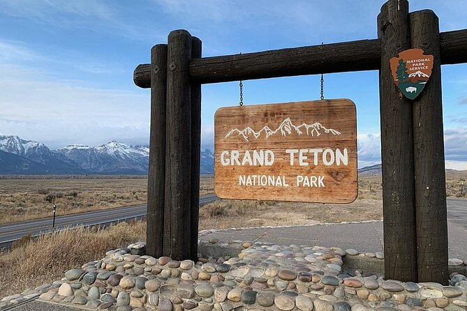 Mt Rushmore Yellowstone & Arches National Parks 7-day Tour - Yellowstone entry: Fishing Bridge, Old Faithful, and Morning Glory’s quick punch