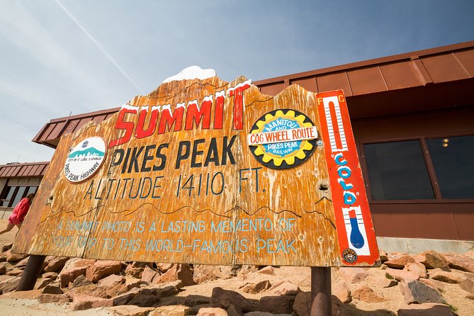 Pikes Peak and Garden of the Gods Tour from Denver - Starting at Denver Union Station Makes the Day Feel Easy