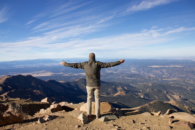 Pikes Peak & Garden of Gods - Private Tour - What to wear and bring for a cold, high day