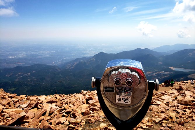 Pikes Peak Regional Wonders full day tour from Denver - Stop 3: Manitou Springs Free Time at Your Own Pace