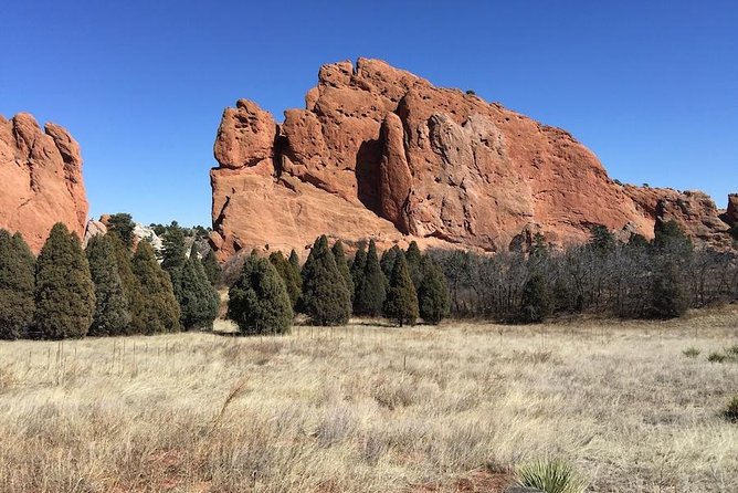 Private Colorado Springs Tour: Garden of the Gods and Pikes Peak - Garden of the Gods: red rocks, an actual walk, and a Visitor Center that helps you read the shapes