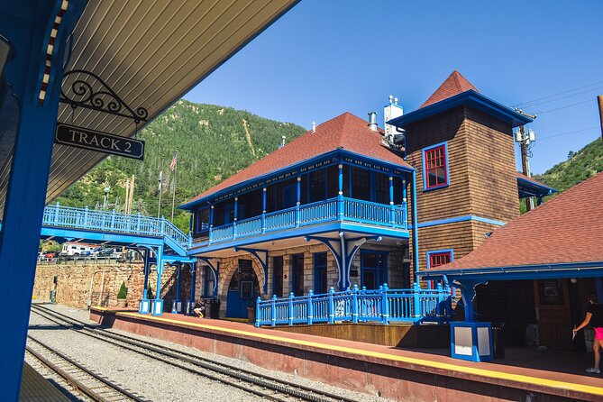 Private Pikes Peak COG Railway, Manitou & Garden of the Gods - The heart of the day: riding the Pikes Peak COG Railway to 14,115 feet