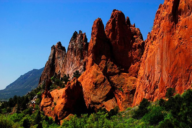 Private Pikes Peak Country And Garden of the Gods Tour from Denver - A mountain-and-rocks combo that actually works