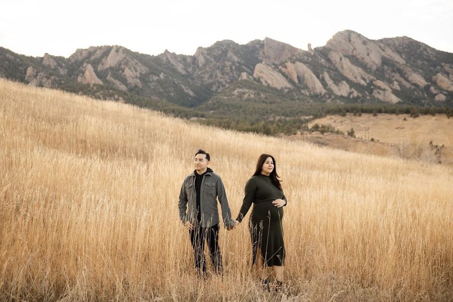 Scenic Mountain Photoshoot in Boulder, Colorado - Photos, Online Gallery Delivery, and the $50 Credit Logic