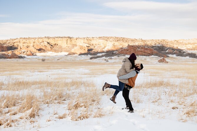 Scenic Photoshoot in Denver's Foothills - The photographer prep: wardrobe tips and comfort coaching