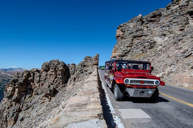 Top of the World Tour (Wildside 4x4 Tours) - Trail Ridge Road: the highest paved road descent, with frequent photo chances