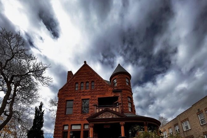 Twilight Ghost Tour - Molly Brown House Museum Outside: Curtains Moving and Phone-Photo Apparitions