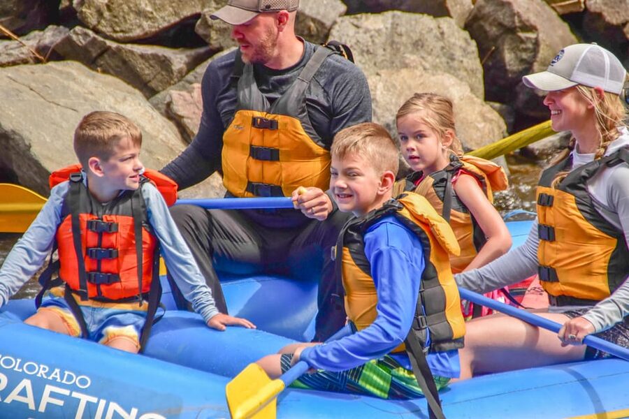 Vail CO: Family-Friendly Colorado River White Water Raft - Guides, jokes, and why the vibe matters on a family raft