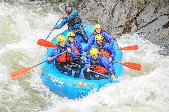 Whitewater Raft Clear Creek - Intermediate Cannonball Run - Gear and clothing: what’s included vs what you might rent